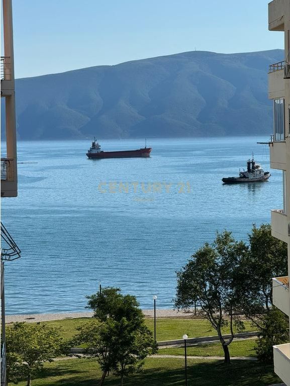 APARTMENT 1+1 FOR SALE IN LUNGOMARE, SEA VIEW