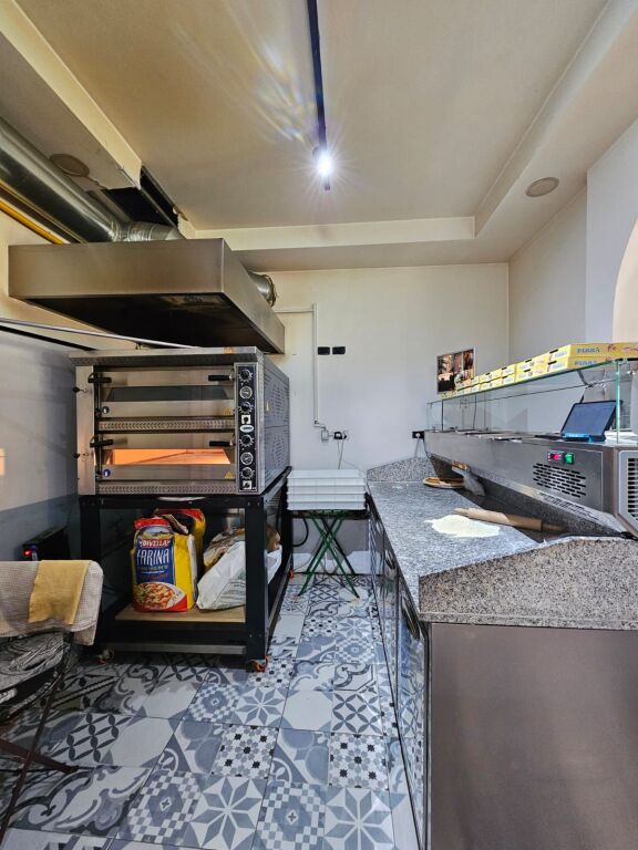 🍕 Shitet Biznes Bar–Piceri, gati për punë – me klientelë ekzistuese!🍕