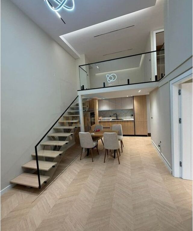 Shitet, Duplex + Post Parkimi, Golden Park