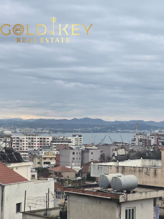 Shitet Apartament 2+1 📍 Adresa: Vila e Zogut, Durres