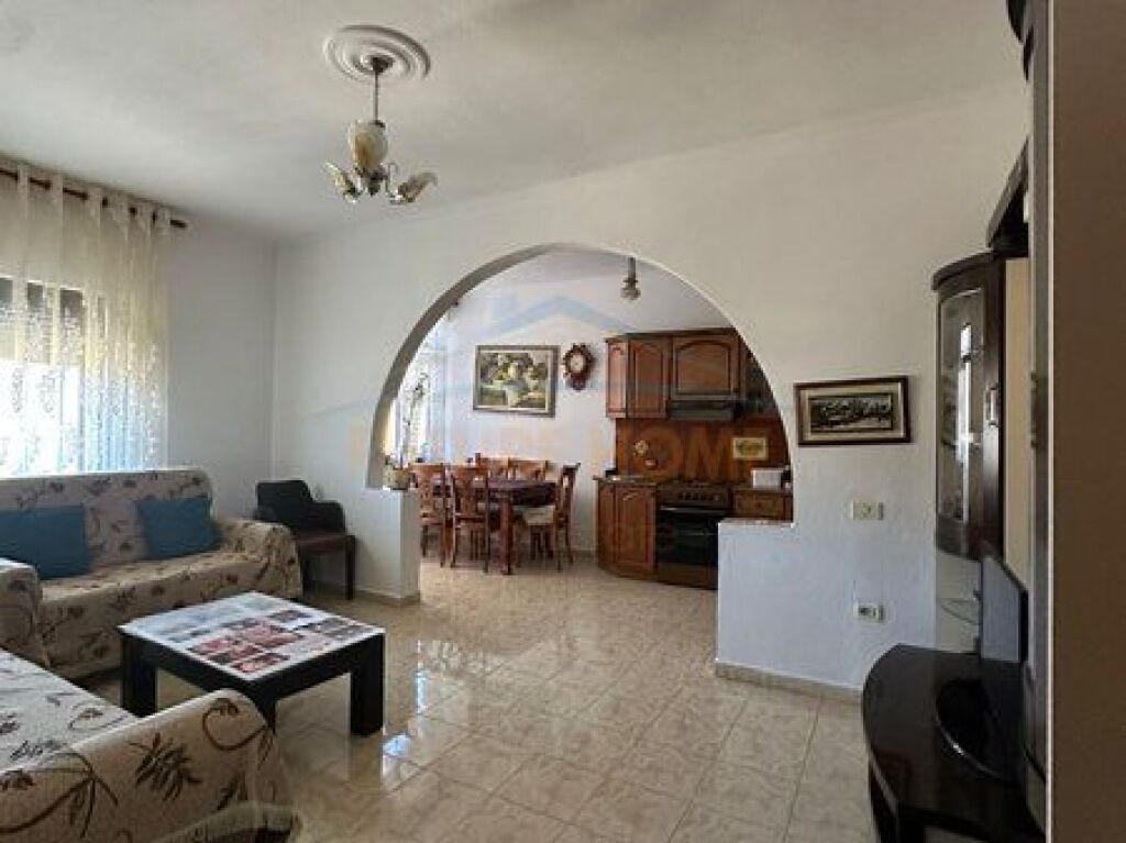 Affitto, Appartamento 2+1, Ospedale Regionale, Durrës