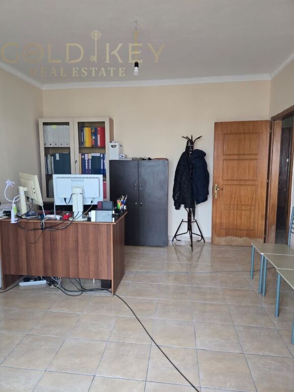 Shitet Apartament 2+1 📍 Adresa: Vila e Zogut, Durres