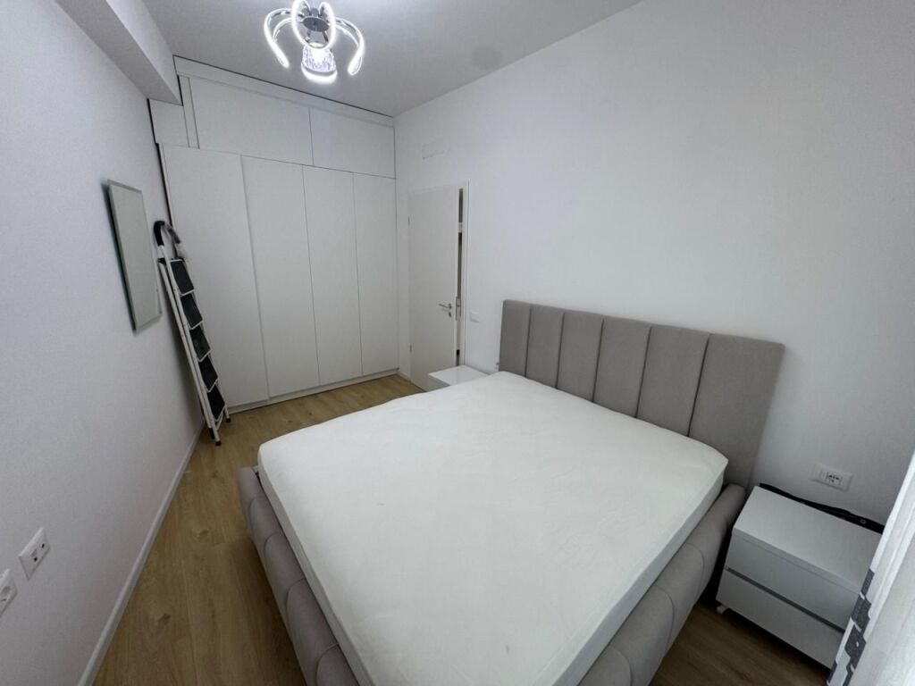 🏡 JEPET ME QERA APARTAMENT 1+1  📍 Vendndodhja: Ali Demi, Kompleksi Kadiu