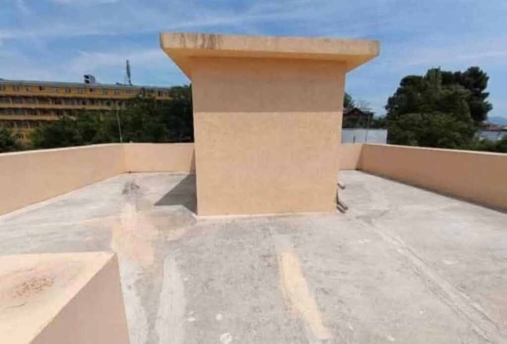 VILE ME QERA 3 KATE - PRANE SENATORIUMIT, TIRANE