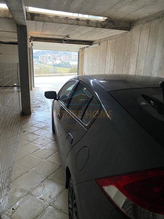 Affitto, Triplex 3+1+2, Akacia Hills, Teg