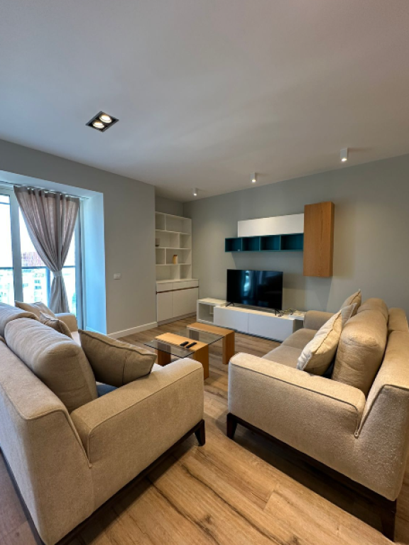 JEPET ME QIRA APARTAMENT 2+1+2 – Ambassador 3