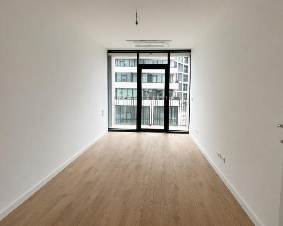 AMBIENT PER ZYRE ME QIRA TE LAKE VIEW