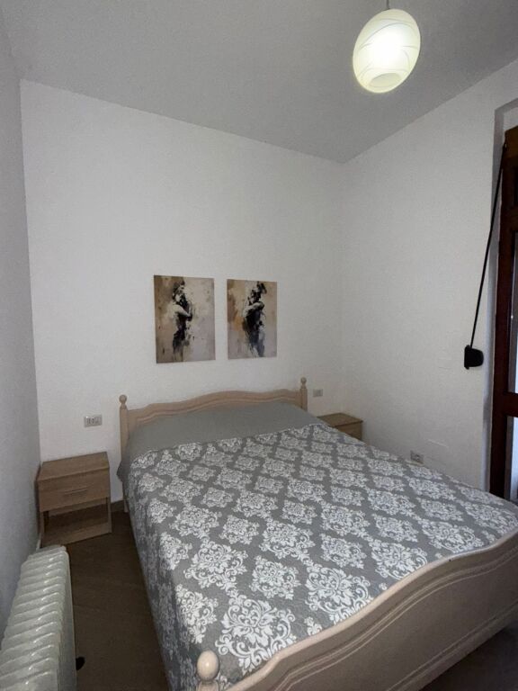 Jepet me qira apartament 1+1 tek Ish Blloku