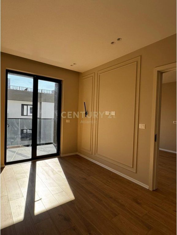 Apartament 1+1 Për Shitje në Mali i Robit.