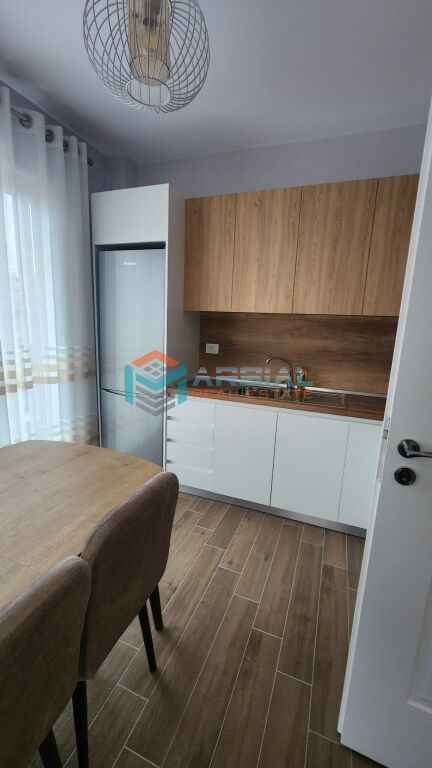 Apartament 2+1 me qira, Vila L2, Astir, Tiranë