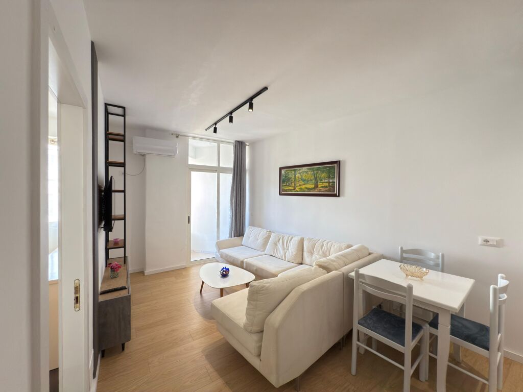 SHITET APARTAMENT 2+1 ASTIR (FRATARI)