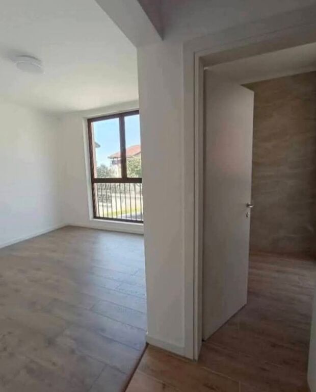 VILE ME QERA 3 KATE - PRANE SENATORIUMIT, TIRANE