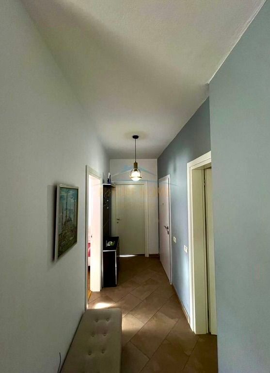 ☀️ 2+1 me Verandë Gjigante te "Kodra e Diellit" – Jeto në Majë të Tiranës! 🏙️