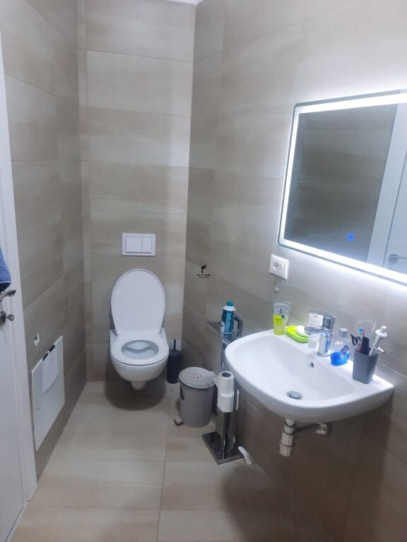 SHITET APARTAMENT 2+1+2 RRUGA DIBRES 28.000.000 LEKE FH-70747