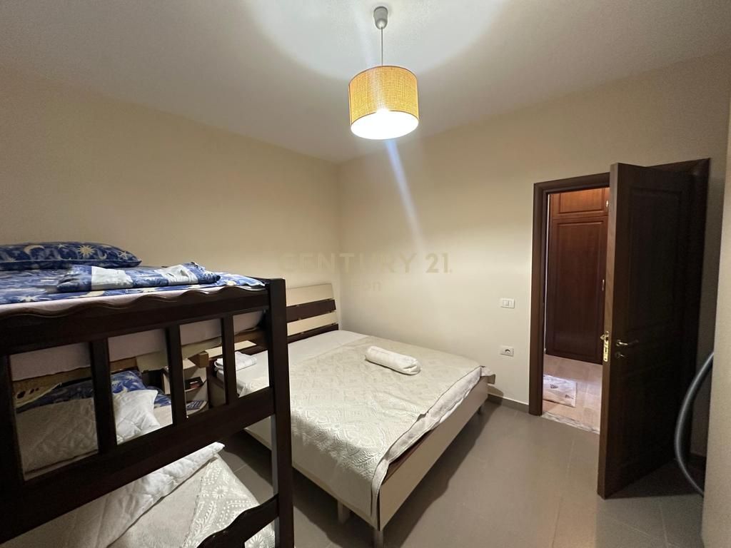 Apartament 1+1 me verande Pamje Deti Për Shitje në Currila, Durrës !