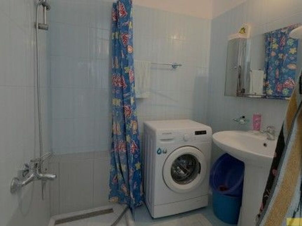Shitet, Apartament 2+1, Zogu Zi