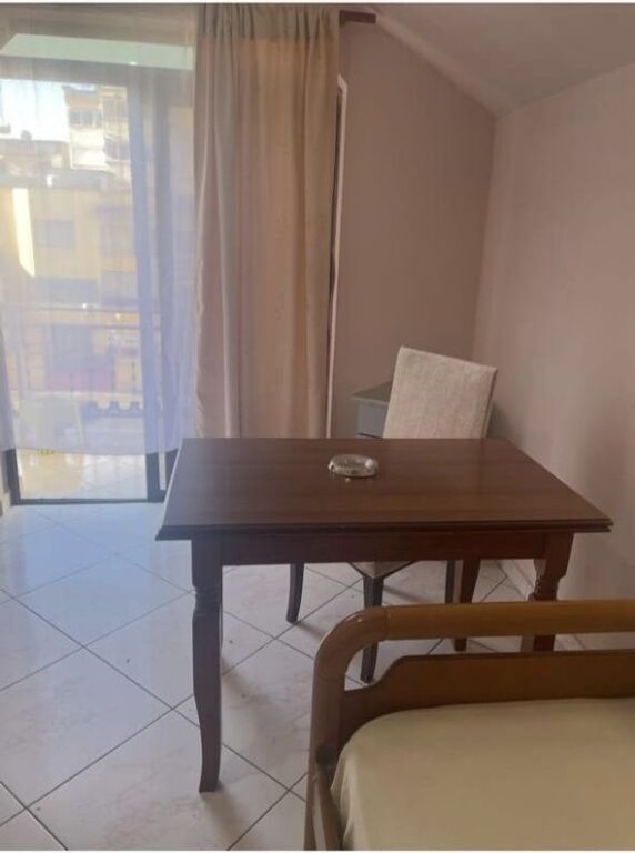 GARSIONERE 14000 LEKE.XHAMLLIK