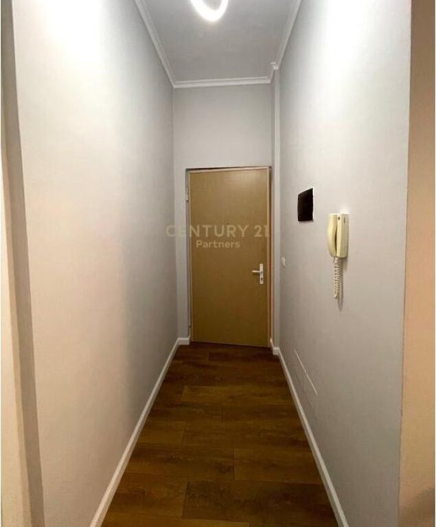 Shesim Apartament 1+1 Pranë Restorant Freskut