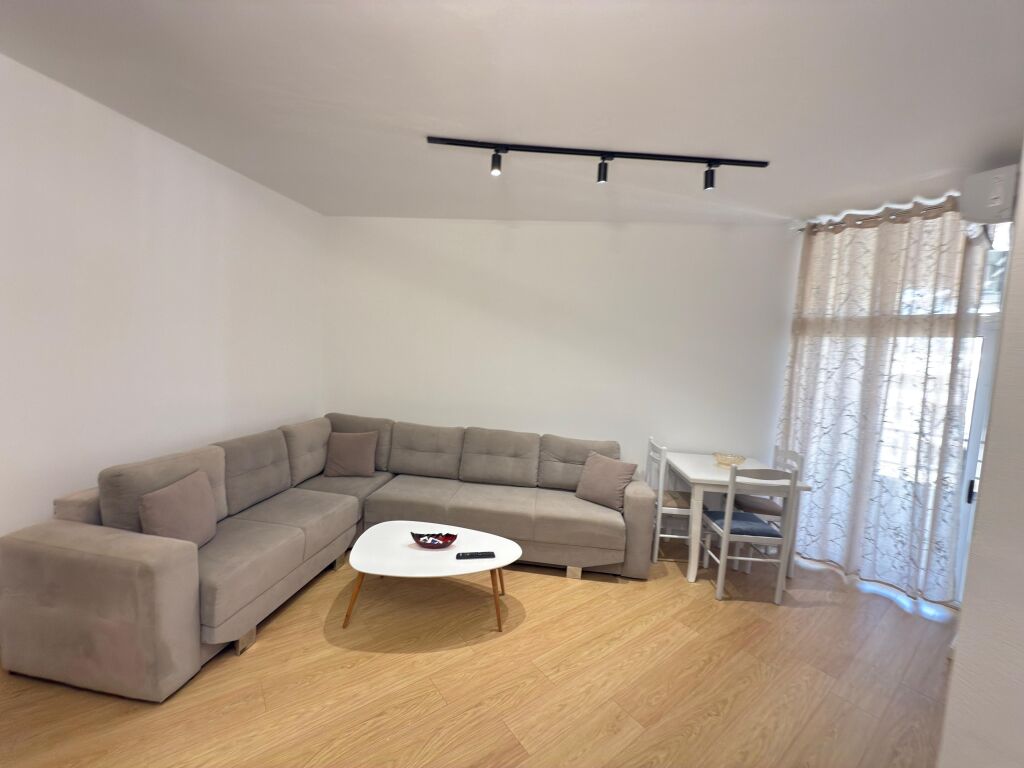 SHITET APARTAMENT 2+1 ASTIR (FRATARI)