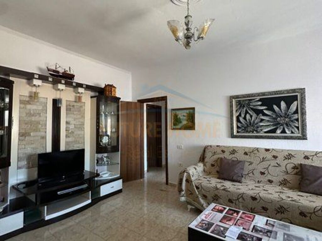 Affitto, Appartamento 2+1, Ospedale Regionale, Durrës