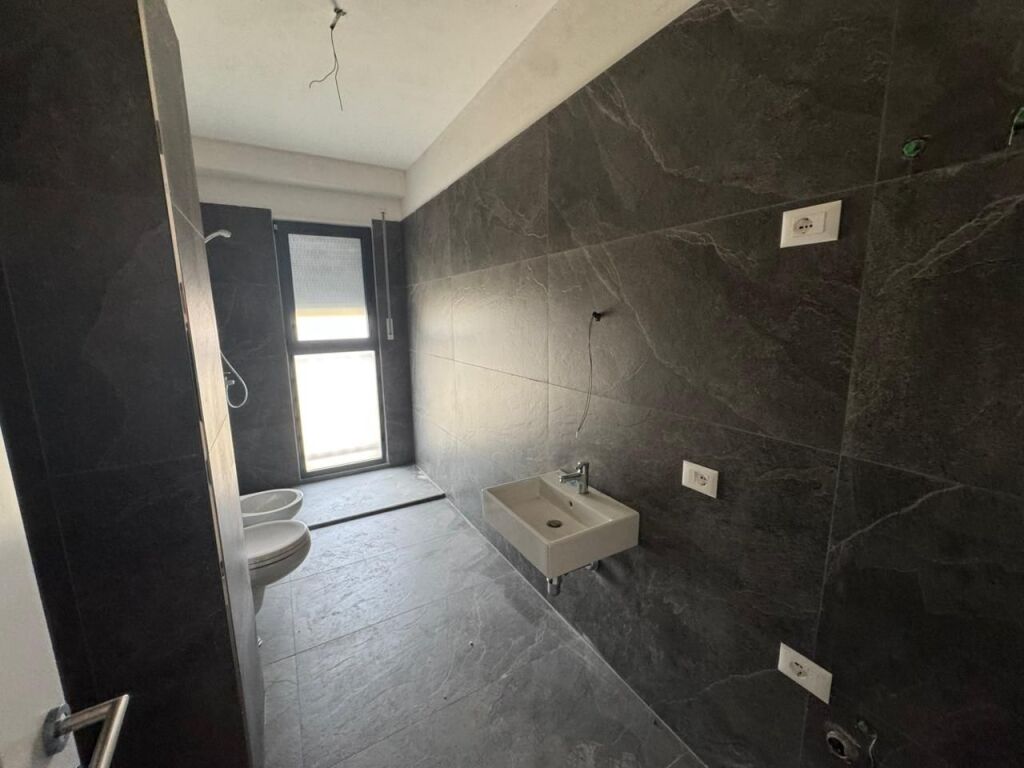 🏡 Jepet me qira apartament 1+1 – Jordan Misja 💶 350€/muaj