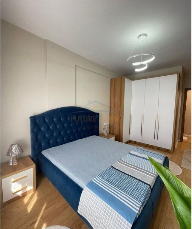 Qera, Apartament 2+1+2, Kristal Center, Komuna e Parisit