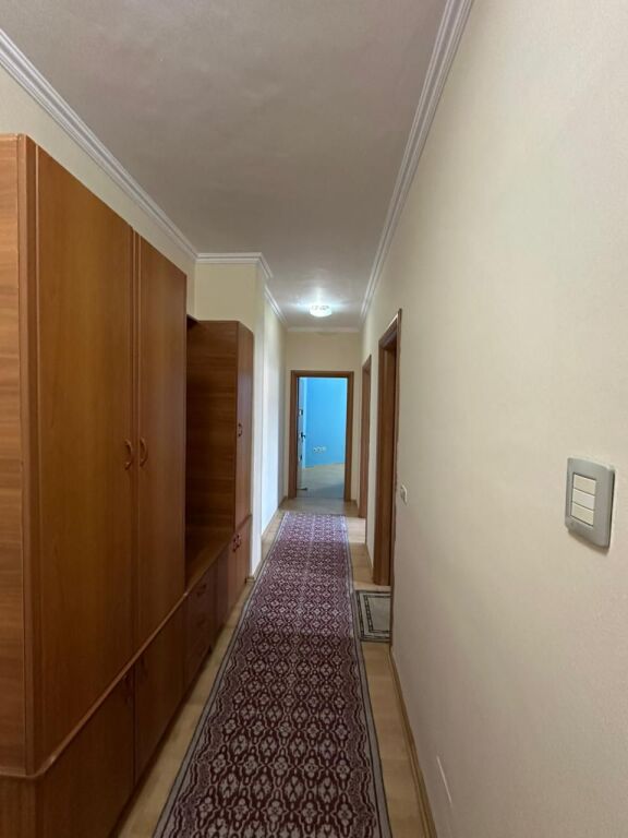 Jepet me qira apartament 2+1