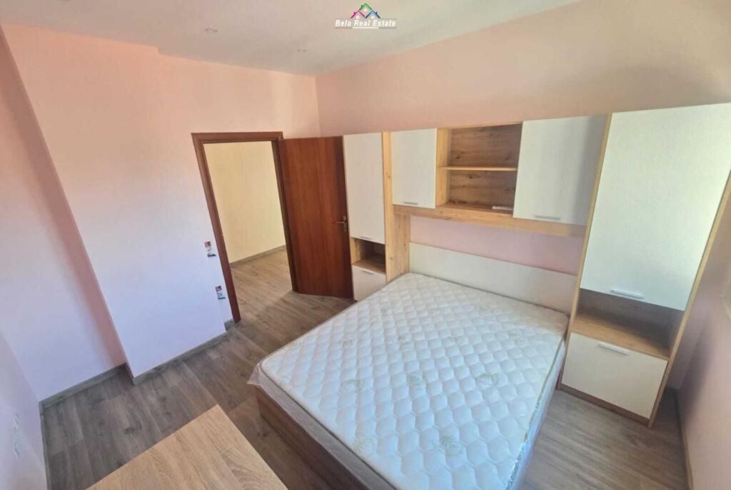 Apartament Me Qera 3+1 Pazari i Ri (ID B230208) Tirane