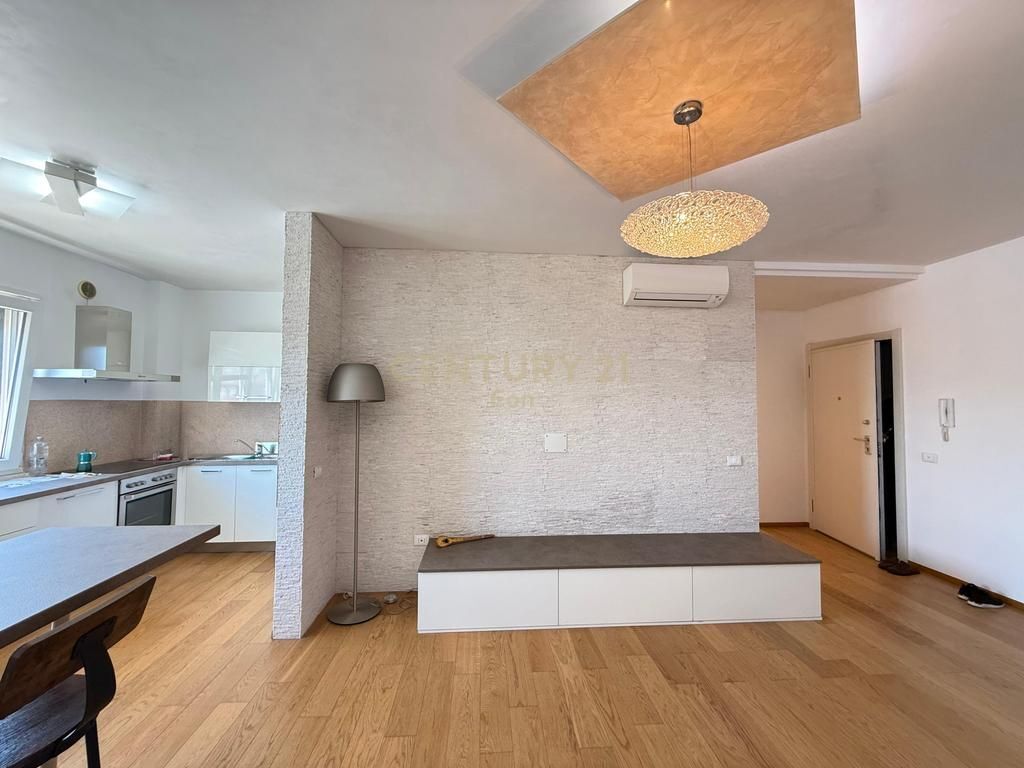 Apartament 2+1 me Depo për Shitje pranë UKD, Durres !