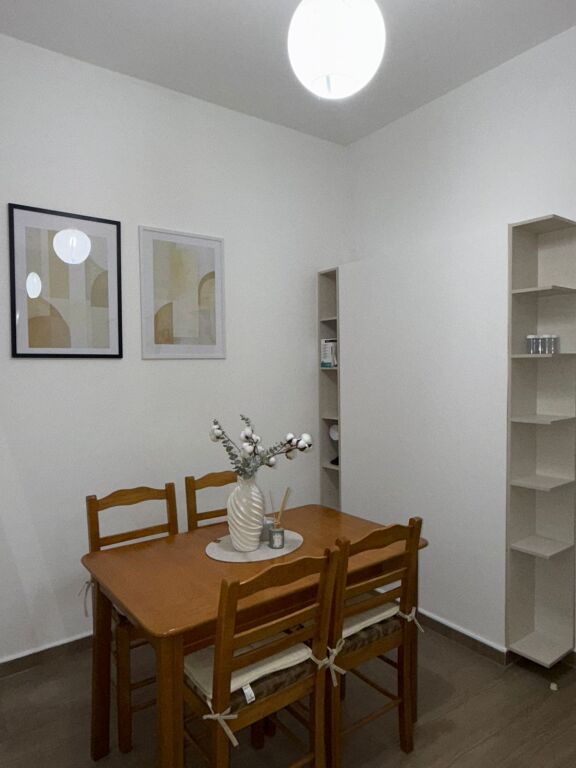 Jepet me qira apartament 1+1 tek Ish Blloku