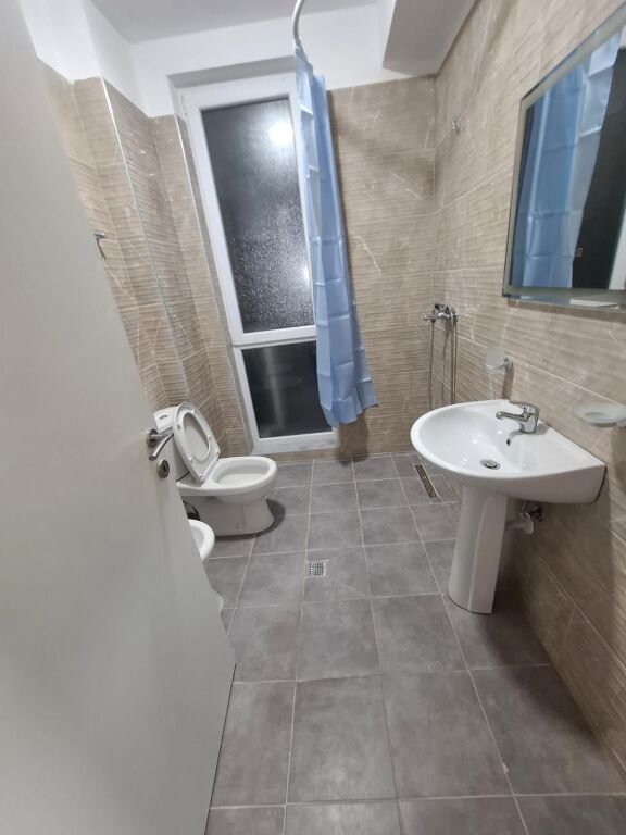 In Affitto: 2+1📍5 Maj (Edificio Nuovo) - Sup. 80m² - 50.000 Lek 🔥 - Piano 3 || 100% Nuovo ✨