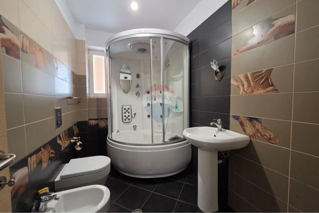 Apartament 2+1 per shitje te Fusha e Aviacionit