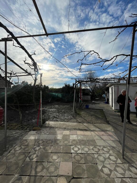 🏡 SHITET SHTËPI PRIVATE 2+1 ME OBORR TE MADH SHIJAK