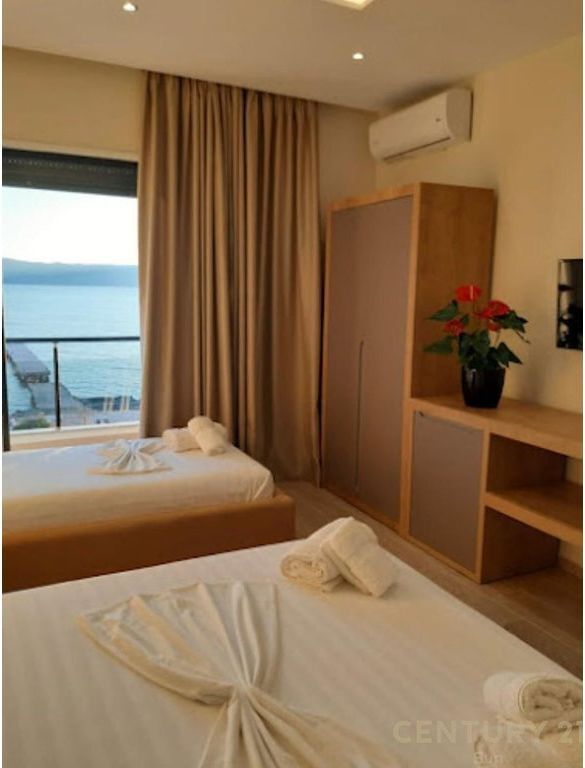 Hotel per Shitje ne Radhime!