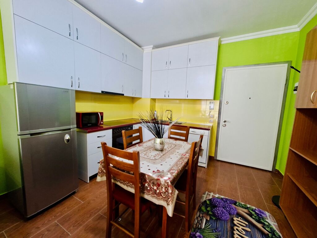🏡 Appartamento in Affitto – Presso 21 Dhjetori, Via Frosina Plaku