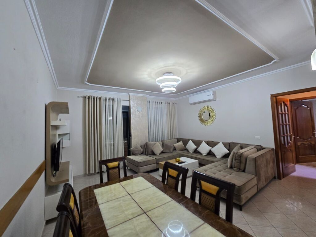 Appartamento 2+1 in affitto in via Kavaja