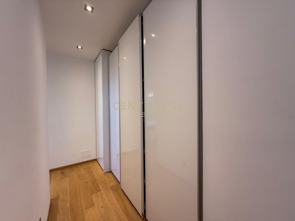 Apartament 2+1 me Depo për Shitje pranë UKD, Durres !