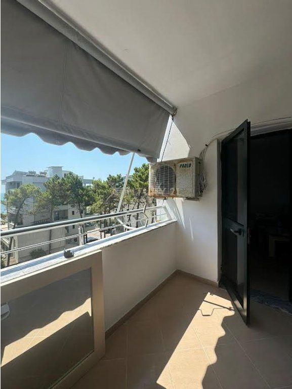 1+1 ME QIRA NE SHKEMBIN E KAVAJES ME PAMJE DETI