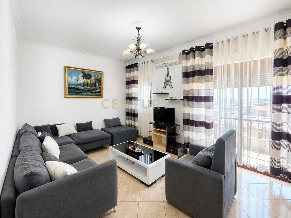 Apartament 2+1 me Ballkon dhe Pamje Qyteti, me Qira pranë Spitalit në Durrës!!