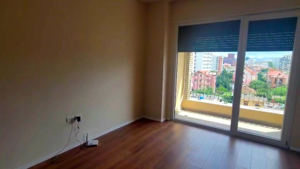 Garsoniere / Studio Me Qira, Ish Fusha e Aviacionit, Tiranë