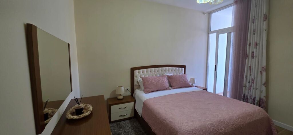 APARTAMENT ME QIRA 2+1 LIQENI ARTIFICIAL TIRANE