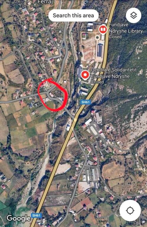 SHITET TRUALL 3000 M2 + NDERTESE 2 KATE - RRUGA E ARBERIT, FERRAJ