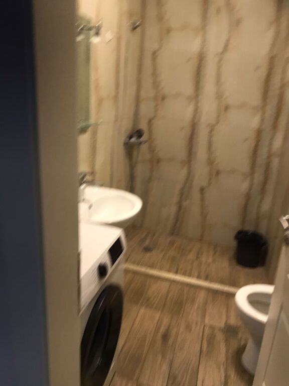 Jepet me Qira Apartament 1+1 ne Kamez