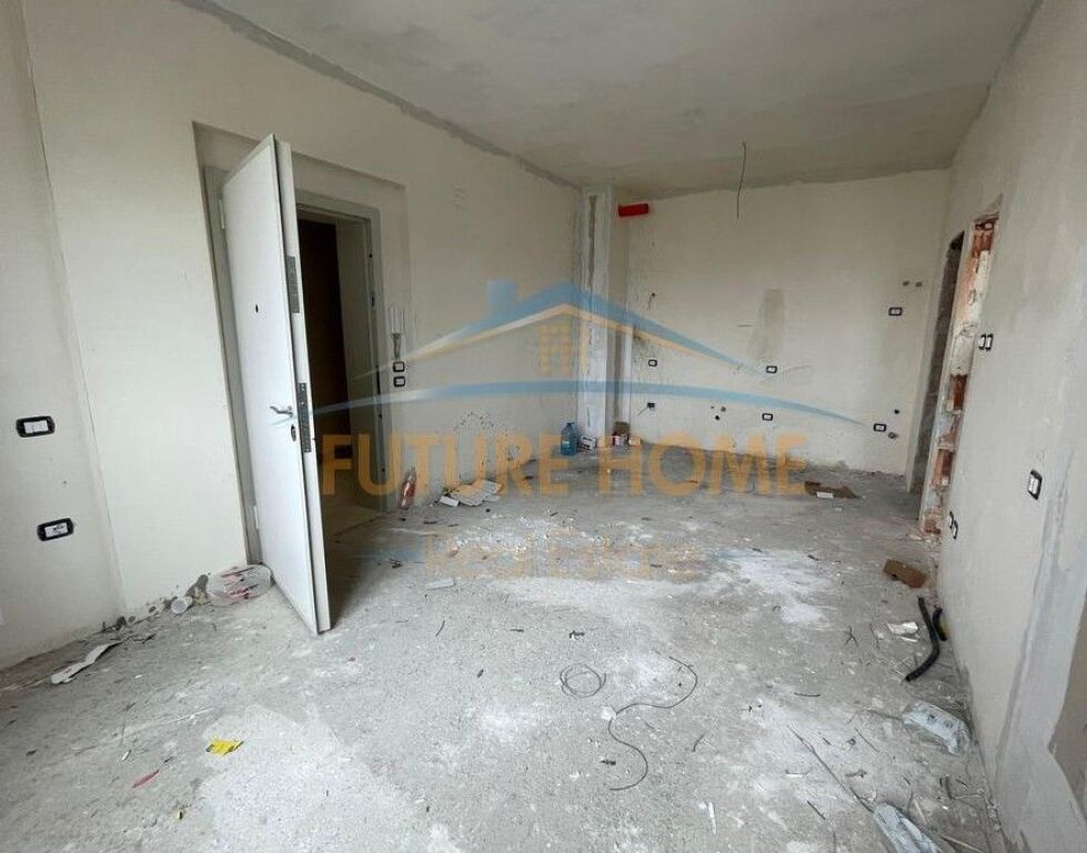 Shitet, Apartament 1+1, Henke Residence, Tiranë.