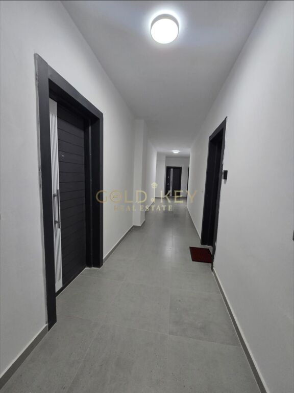 🏠 Shitet Apartament 1+1 (Mundesi konvertimi ne 2+1)