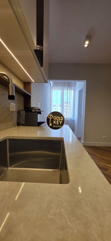 SHITET APARTAMENT LUKSOZ 1+1 KAZAZI DURRES