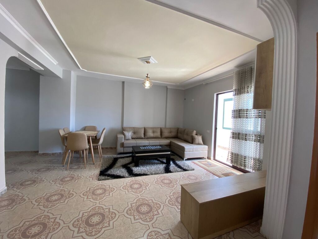 QIRA APARTAMENT 2+1 MARKATA DURRES 500 EURO