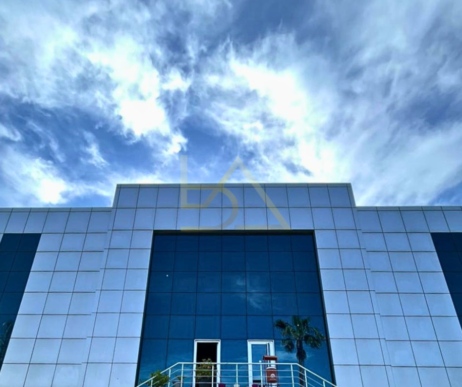 AMBIENTE COMMERCIALE IN AFFITTO – OPPORTUNITÀ IDEALE VICINO A TIRANA