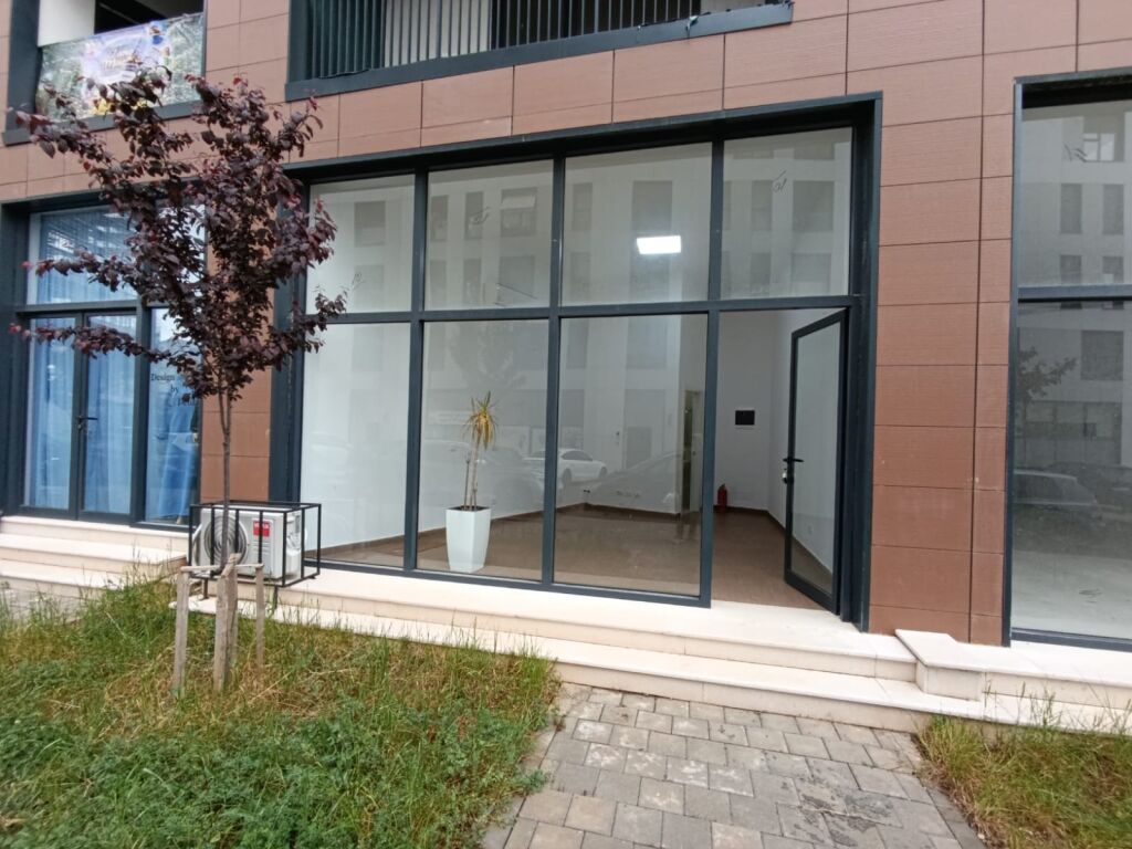 Affitto, Locale Commerciale, Nuovo Viale - Complesso "Orbital", 32.000 Lek/mese