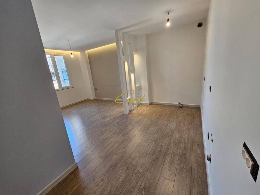 SHITET APARTAMENT GARSONIERE 36 M2 ZOGU I ZI 94.500 EURO